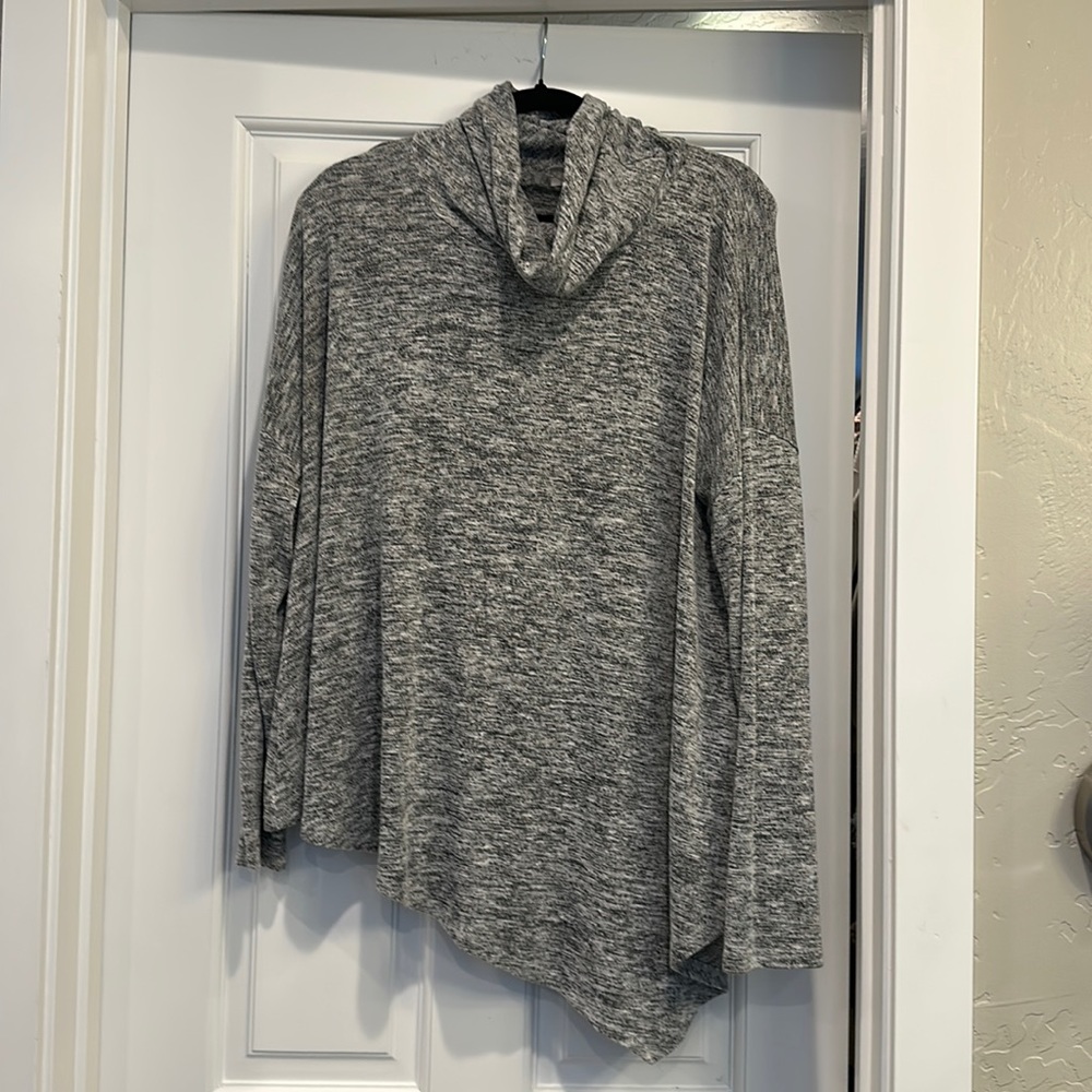 Asymmetrical tunic with cowl neck line. Size L
